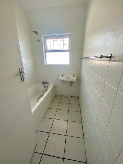 1 Bedroom Property for Sale in Fish Hoek Western Cape